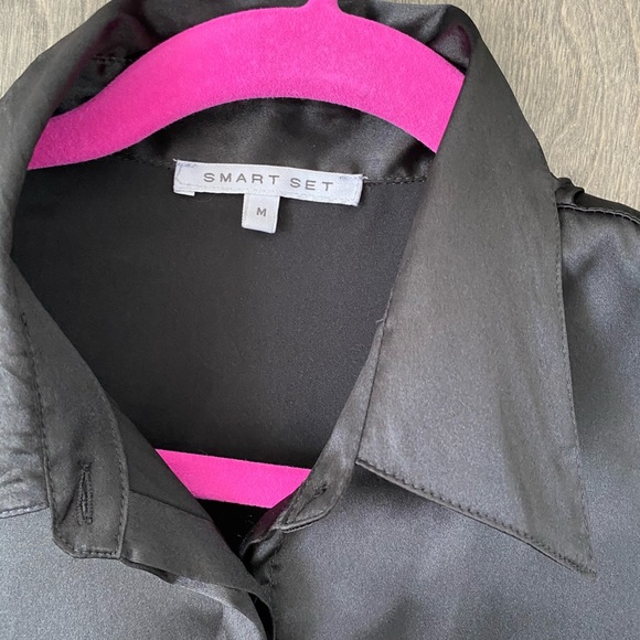 Smart Set Black Button Down Blouse - Picture 2 of 5